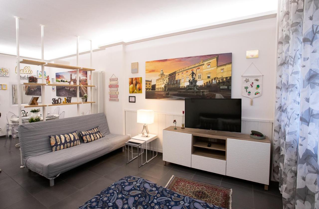 Happy Home Bo Centro Free Private Parking Bologna Exterior foto