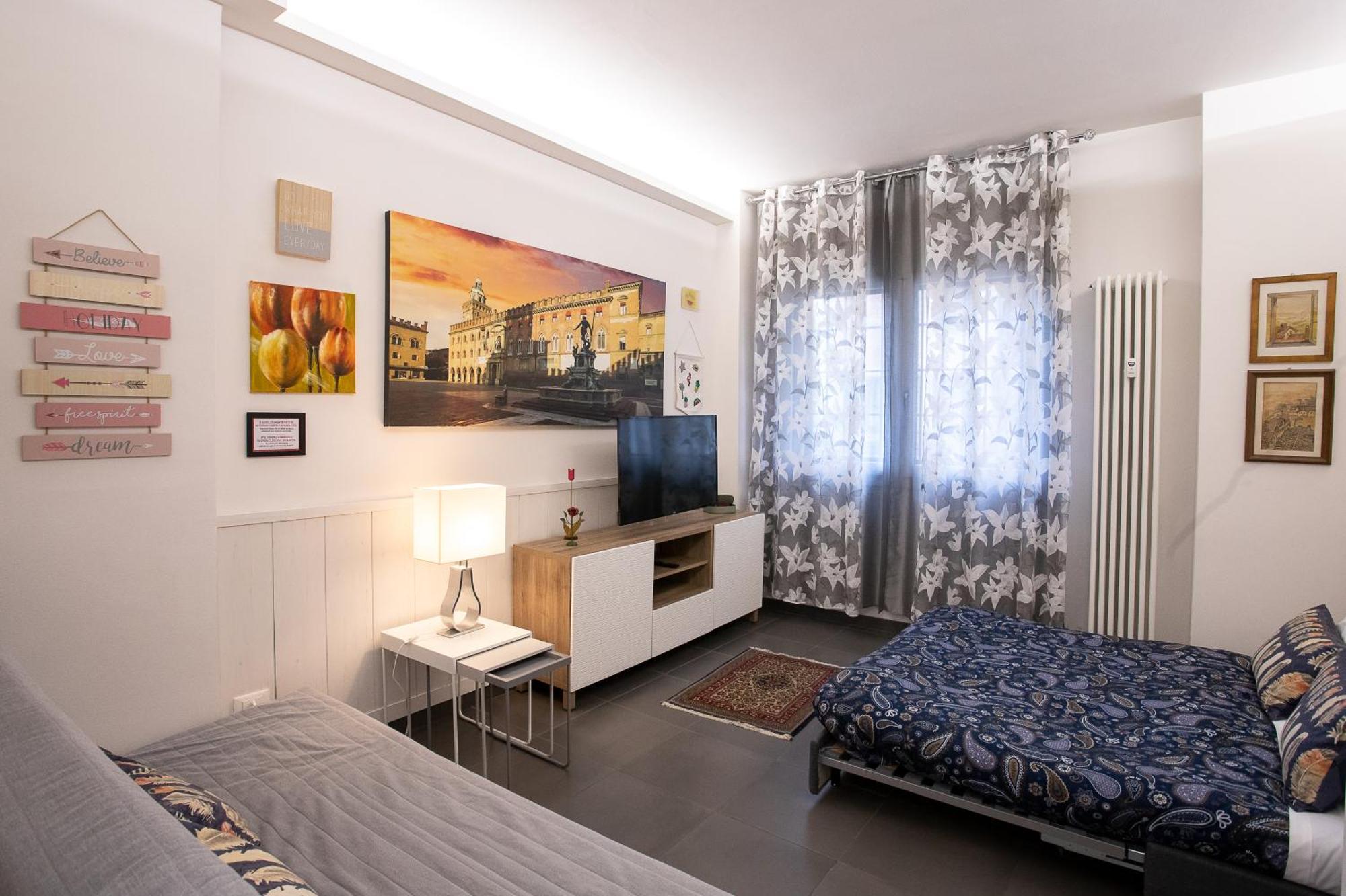 Happy Home Bo Centro Free Private Parking Bologna Exterior foto